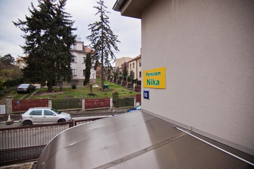Pension Nika Prag Exteriör bild